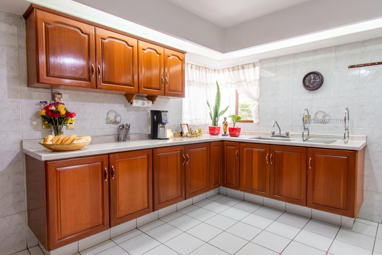 דירות גואדלחארה Casa Kinich מראה חיצוני תמונה